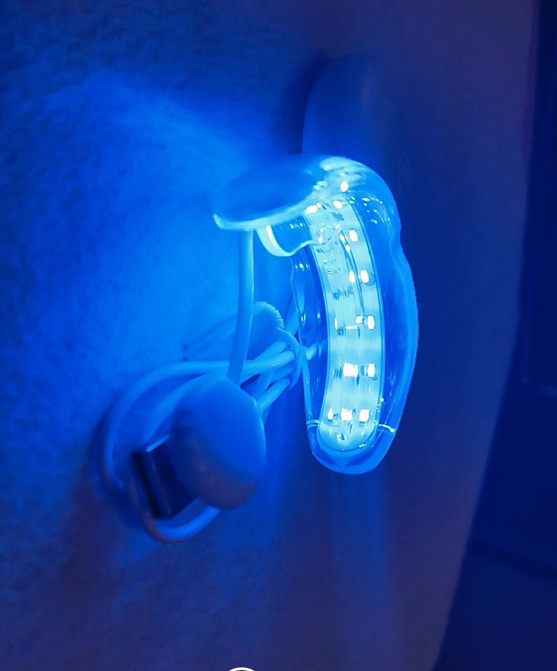 Blue Light Relief Toothache Therapy with Gum Disease Treatment Periodontal Treatment Oral Care Blue Light Therapy Blue Light Relief Toothache Therapy with Gum Disease Treatment Periodontal Treatment Oral Care Blue Light Therapy