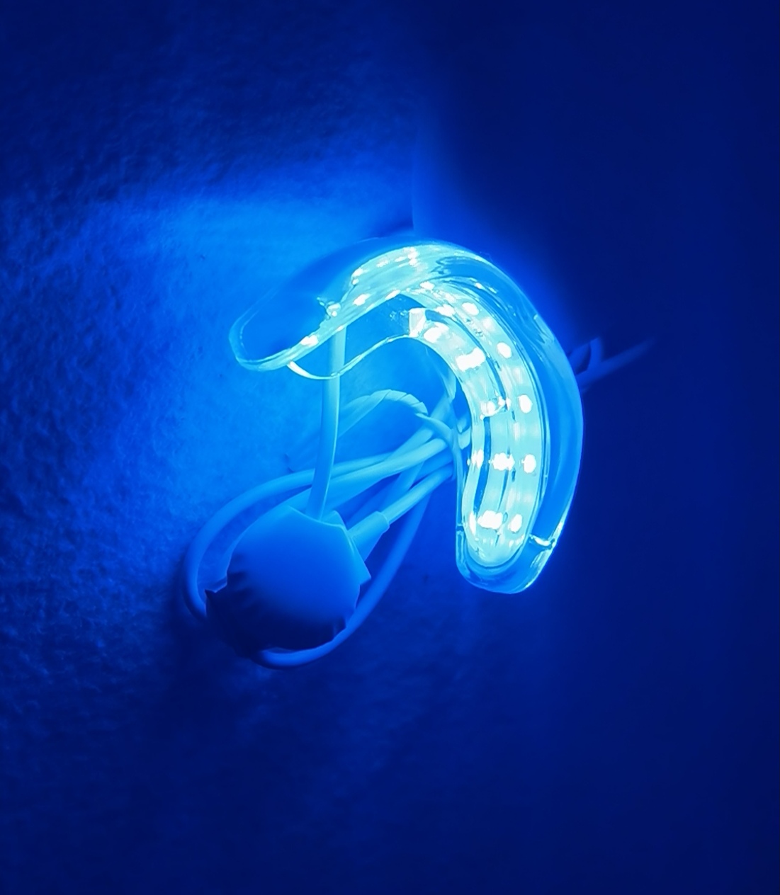 Blue Light Relief Toothache Therapy with Gum Disease Treatment Periodontal Treatment Oral Care Blue Light Therapy Blue Light Relief Toothache Therapy with Gum Disease Treatment Periodontal Treatment Oral Care Blue Light Therapy