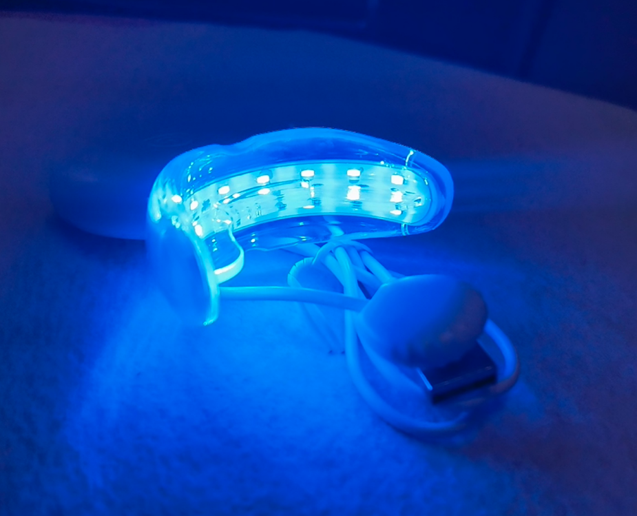 High Quality LED Blue Light Therapy Heated Device For Teeth Whitening